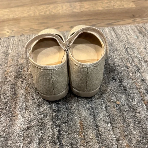 Chic Gold Kids Dress Shoes with Strap - Picture 3 of 5